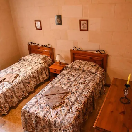 Ta Marie Farmhouse, Gozo Villa Ghasri (Gozo)