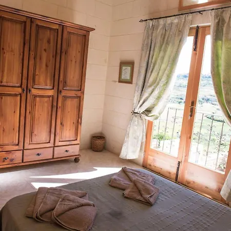 Ta Marie Farmhouse, Gozo Ghasri (Gozo)
